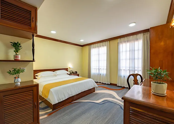 Hotel Domi 4*